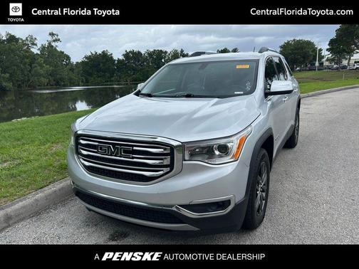 Quicksilver Metallic 2017 GMC Acadia SLT-1