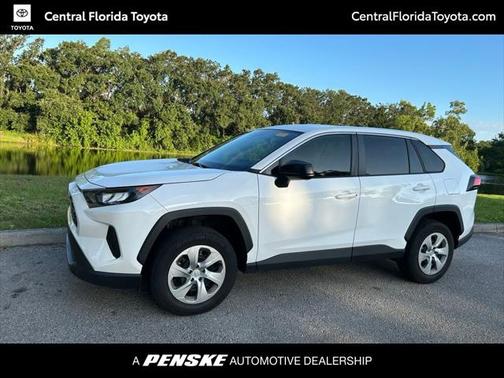 2022 Toyota RAV4 LE