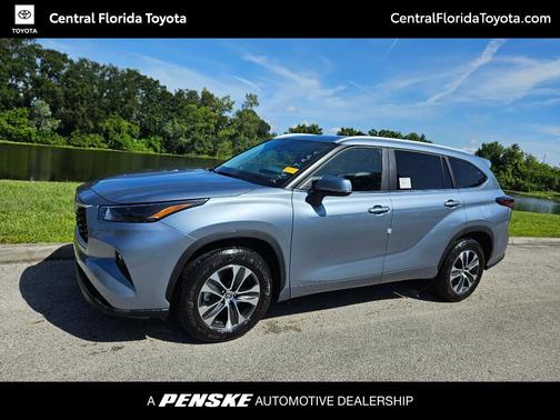 2024 Toyota Highlander XLE