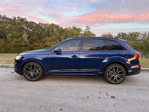 2020 Audi Q7 55 Prestige