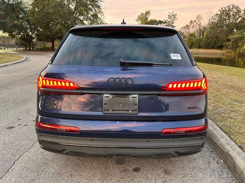 2020 Audi Q7 55 Prestige