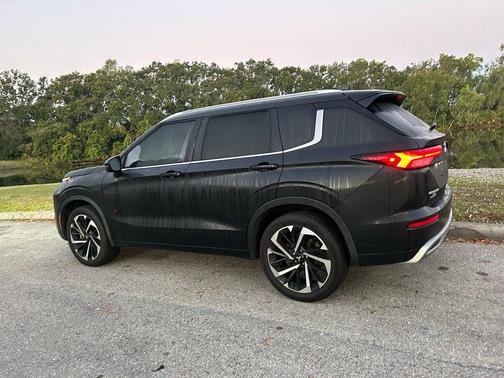 2022 Mitsubishi Outlander SEL 2.5 2WD