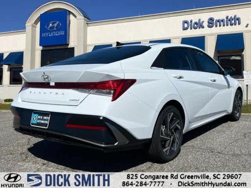 2025 Hyundai ELANTRA Limited