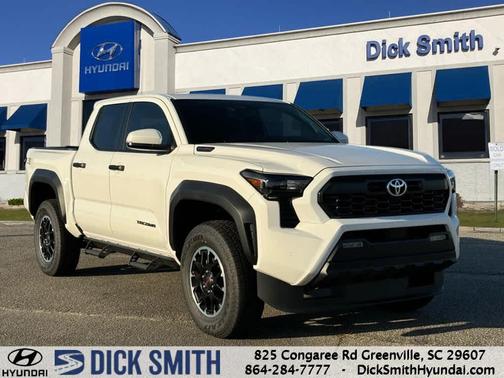2024 Toyota Tacoma Hybrid TRD