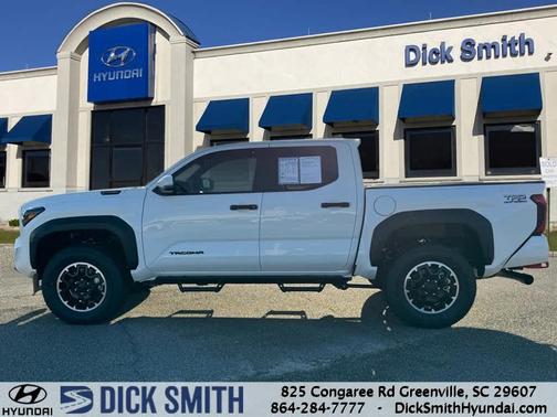 2024 Toyota Tacoma Hybrid TRD