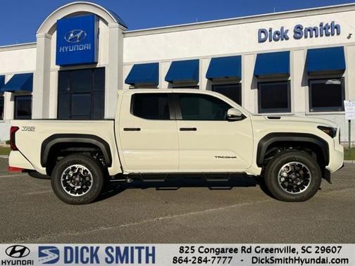 2024 Toyota Tacoma Hybrid TRD OFF-ROAD