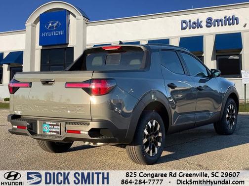 2025 Hyundai SANTA CRUZ SEL Activity