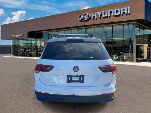 2024 Volkswagen Tiguan 2.0T SE