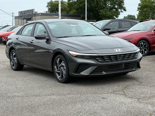 2025 Hyundai ELANTRA HEV SEL Sport