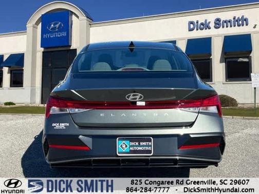 2025 Hyundai ELANTRA SEL Convenience