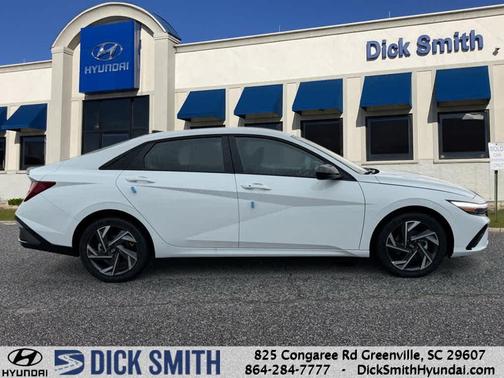 2025 Hyundai ELANTRA HEV SEL
