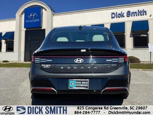 2024 Hyundai SONATA Hybrid SEL