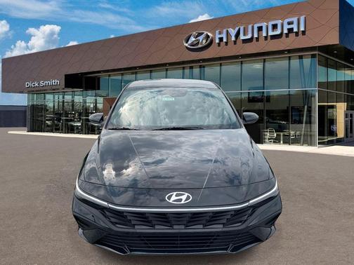 2025 Hyundai ELANTRA HEV SEL Sport