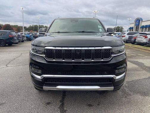 2022 Jeep Grand Wagoneer Series II