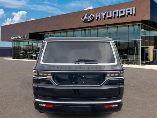 2022 Jeep Grand Wagoneer Series II