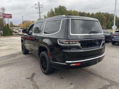 2022 Jeep Grand Wagoneer Series II