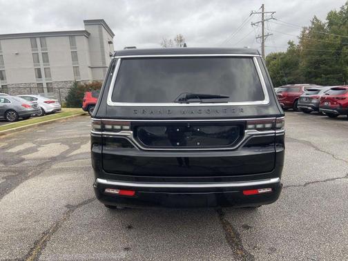 2022 Jeep Grand Wagoneer Series II