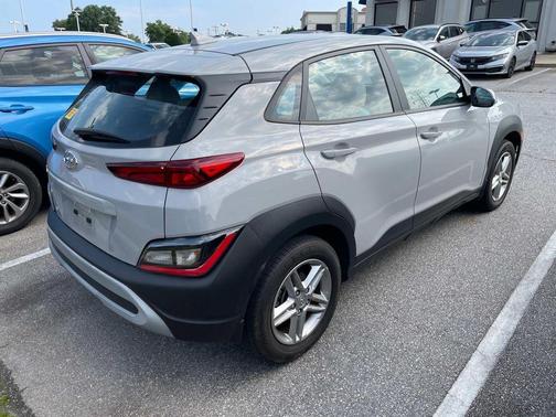 2023 Hyundai KONA SE