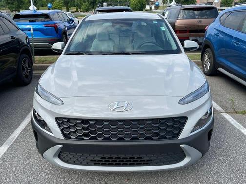 2023 Hyundai KONA SE