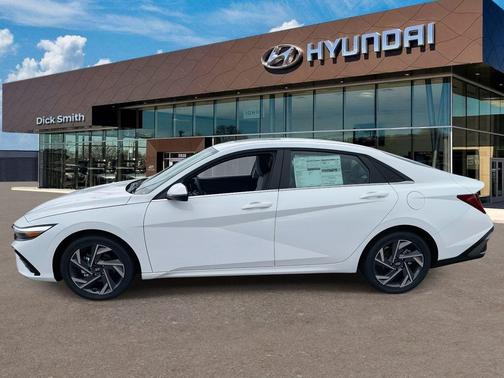 2025 Hyundai ELANTRA Limited