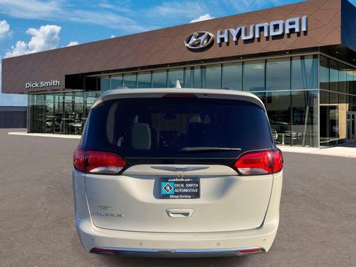 2019 Chrysler Pacifica Touring-L Plus