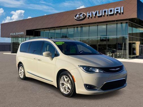 2019 Chrysler Pacifica Touring-L Plus
