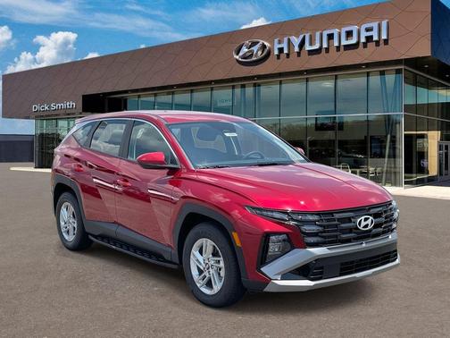 2025 Hyundai TUCSON SE