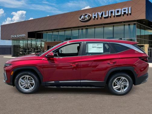 2025 Hyundai TUCSON SE