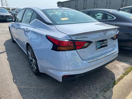 2023 Nissan Altima 2.0 SR
