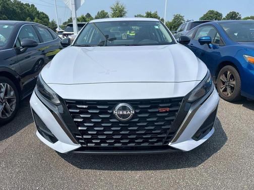 2023 Nissan Altima 2.0 SR