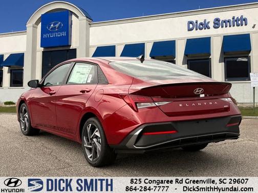 2025 Hyundai ELANTRA HEV SEL