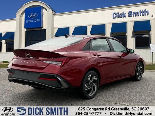 2025 Hyundai ELANTRA HEV SEL