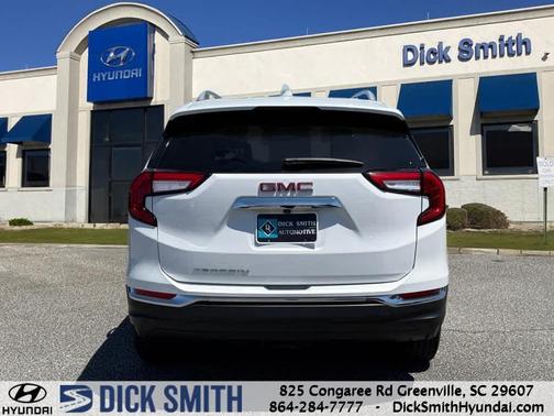 2023 GMC Terrain SLT