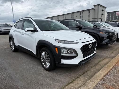 2021 Hyundai KONA SEL