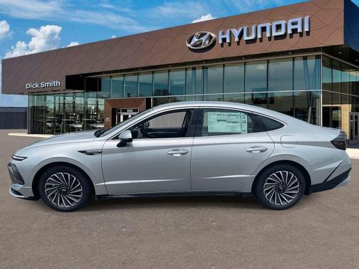 2025 Hyundai SONATA Hybrid SEL