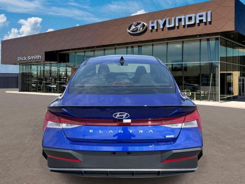2025 Hyundai ELANTRA HEV SEL Sport