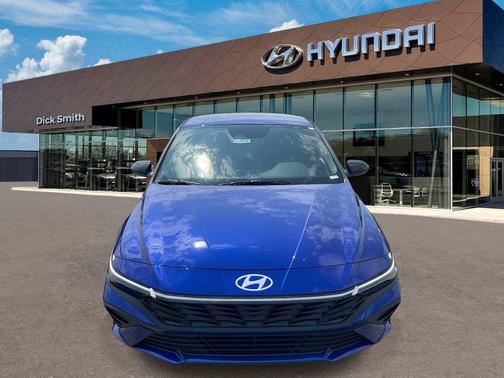 2025 Hyundai ELANTRA HEV SEL Sport