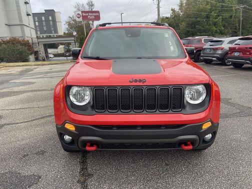 2023 Jeep Renegade Trailhawk