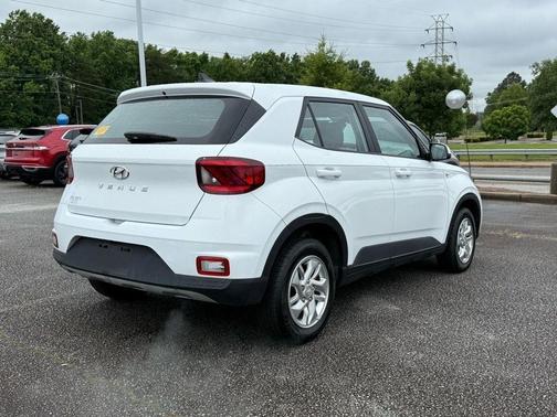 2021 Hyundai VENUE SE