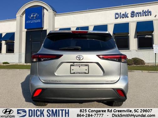 2024 Toyota Highlander LE