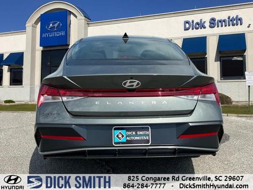 2025 Hyundai ELANTRA SEL Convenience