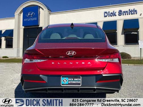 2025 Hyundai ELANTRA SEL Convenience
