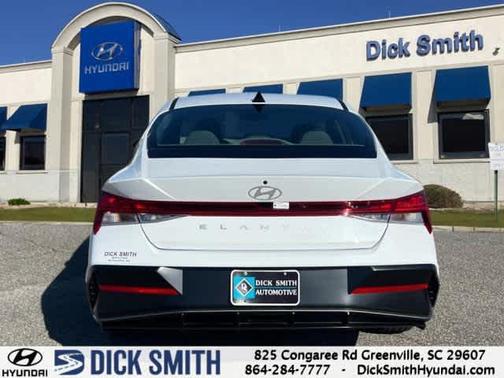 2025 Hyundai ELANTRA SEL Convenience