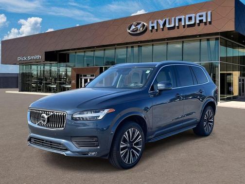 2021 Volvo XC90 T6 Momentum 7 Passenger