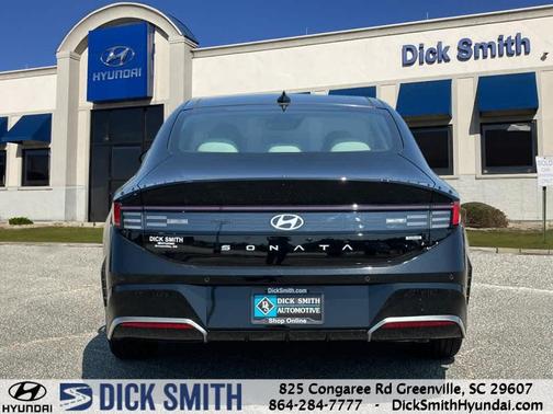 2024 Hyundai SONATA Hybrid Limited