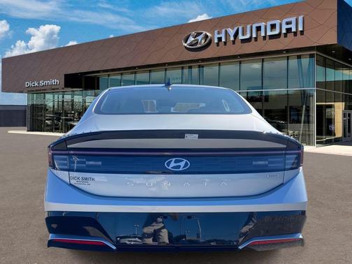 2024 Hyundai SONATA Hybrid SEL