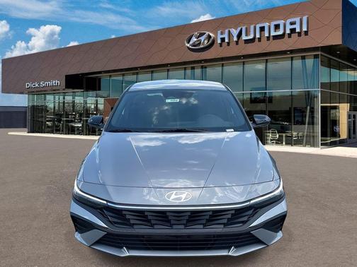 2025 Hyundai ELANTRA HEV SEL Sport
