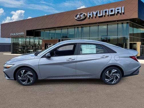 2025 Hyundai ELANTRA HEV SEL Sport