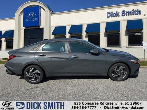 2025 Hyundai ELANTRA Limited