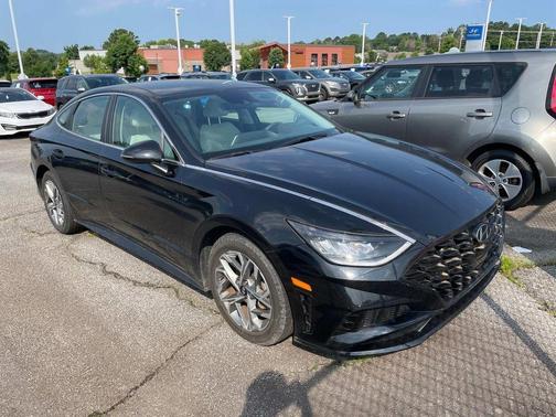 2022 Hyundai SONATA SEL